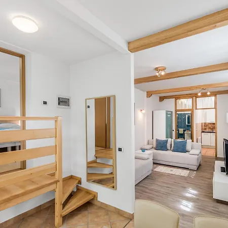 Ferienhaus Hisa Taljat